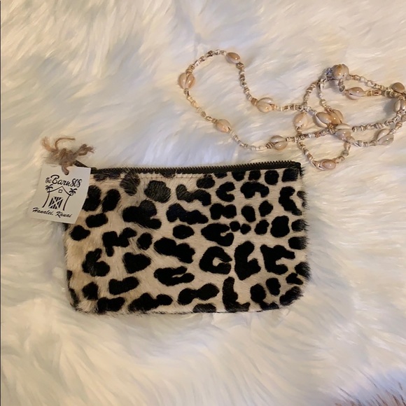 Calma Chicha Handbags - Clutch